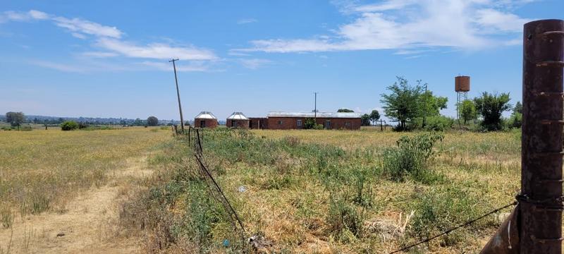 5 Bedroom Property for Sale in Bloemspruit Free State